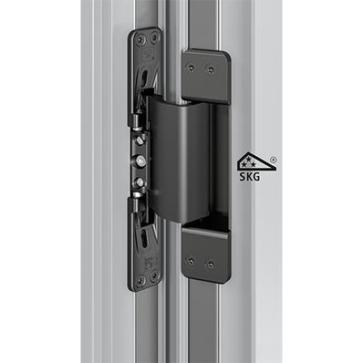  Hahn VL-Band AT - das bislang einzige verdeckt liegende Türband, das die anspruchsvollen Prüfkriterien des SKG erfüllt hat.