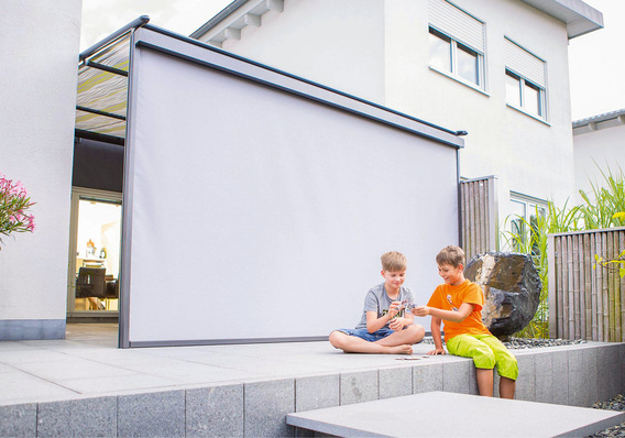 ­Dank der verschiedenen Modelle FenMa Zip, F und S kann man die Markise in fast ­jeder Bausituation nutzen, egal ob Outdoor Living oder an der Fassade.