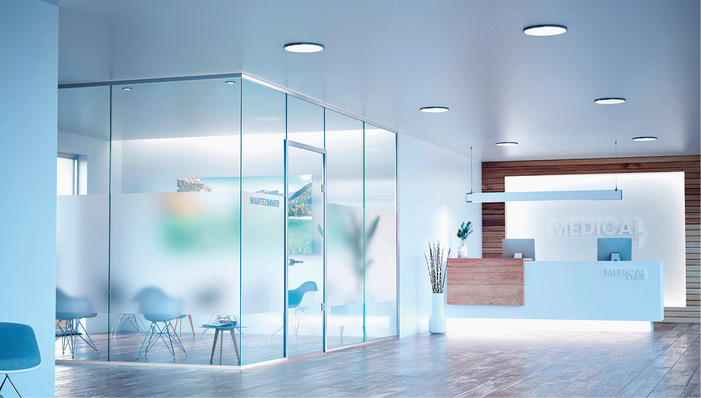 Vielfalt für das Interieur: Neben dem Trennwandsystem FrameTec Select 2.0 wird auch das Schiebetürsystem MasterTrack am Bohle-Stand zu sehen sein.