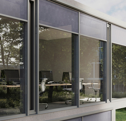 Mit dem VS Z CS hat heroal eine effektive Lösung für die ­Verschattung von Pfosten-Riegel-Fassaden entwickelt.