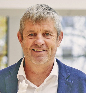 Henning Hild ist Vertriebsleiter bei Alumat.