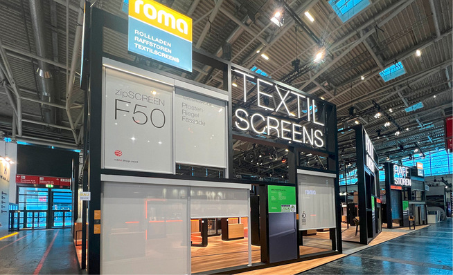 Roma betonte auf der Messe die Bedeutung von energieeffizienten und nach­haltigen Sonnenschutzlösungen, die nicht nur das Raumklima verbessern, sondern auch den Wohnkomfort steigern.