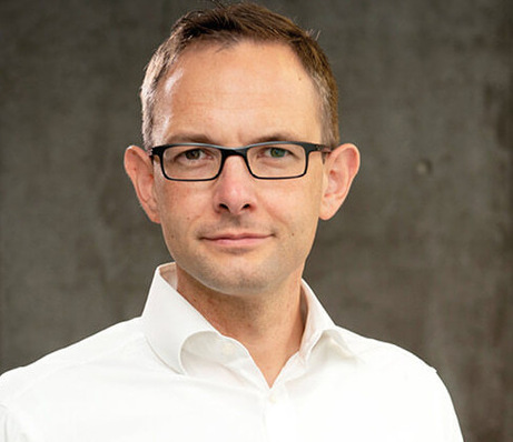 Gealan-Personalleiter Michael Grüner ist stolz auf die erneute Auszeichnung.