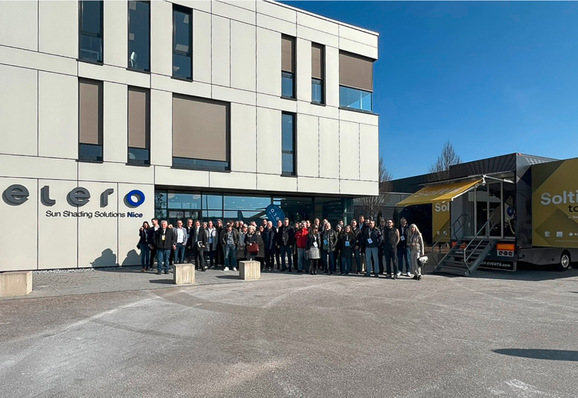 Zahlreiche Interessierte aus Industrie und Fachhandwerk folgten der Einladung zu Roadshow „Soltis Tour“.