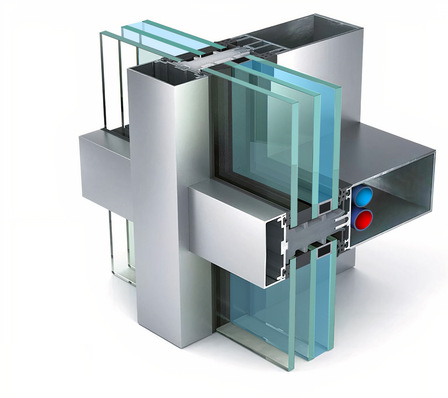 Das Kernstück bei TEmotion NG bildet ein Isolierglas mit einer zirkulierenden Wasserschicht, die positiven Einfluss auf die Wärmeeinstrahlung hat.
