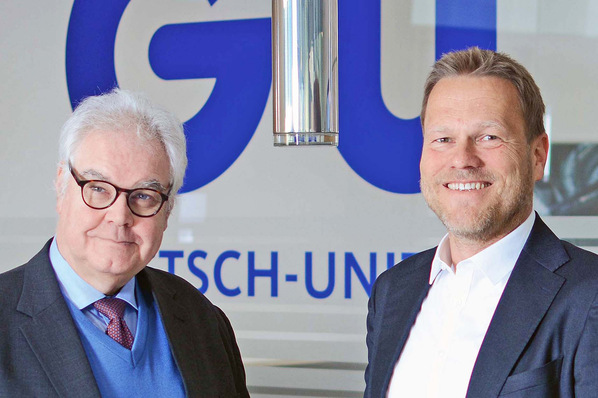 Dr.-Ing. Jörg Teunissen (r.) wird neuer Geschäftsführer der Gretsch-Unitas GmbH Baubeschläge. Links im Bild Michael von Resch, weiterer CEO und Inhaber der GU-Gruppe.