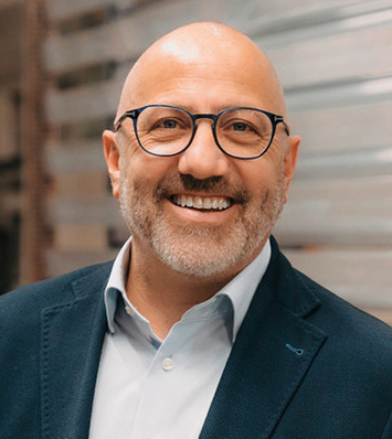 Trotz steigendem Preisdruck vor allem im zweiten Halbjahr 2024 steht das Unternehmen als Premiumanbieter zu seinem Qualitätsbekenntnis, so Andreas Kraler, geschäftsführender Gesellschafter der Hella Gruppe.