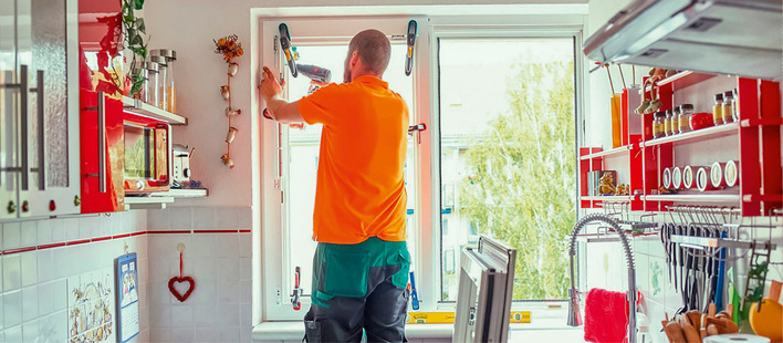 Mit der Einschubmontage ist der Fenstertausch in rund einer ­Stunde erledigt