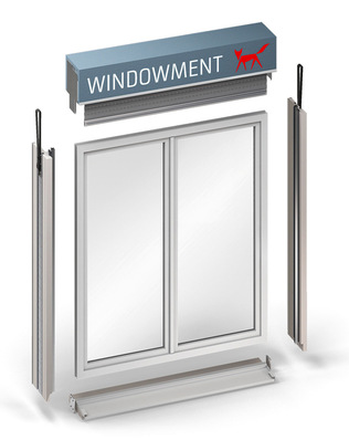 Das Fenstermodul Window­ment ermöglicht den Einbau von Fenster, Beschattungseinheit mit Rollladen oder Raff­store und passender Antriebstechnik sowie die Innen- und Außenfensterbank in nur einem Arbeits­schritt.