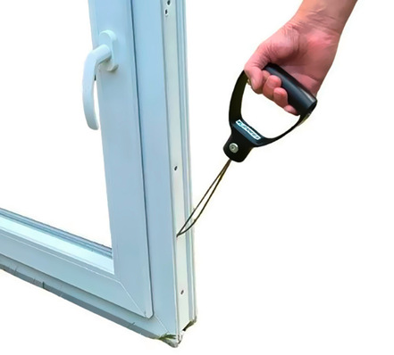 F.Zwei Tragegriff mit dem cleveren Steckprinzip.