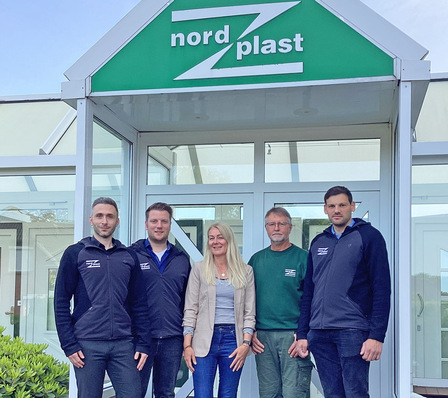 Das neue Führungsteam um Geschäftsführerin Valeria Roese mit (v.li.) Nils Löber, Lukas Rühmann, Marcus Gottschalk und Florian Weinert.