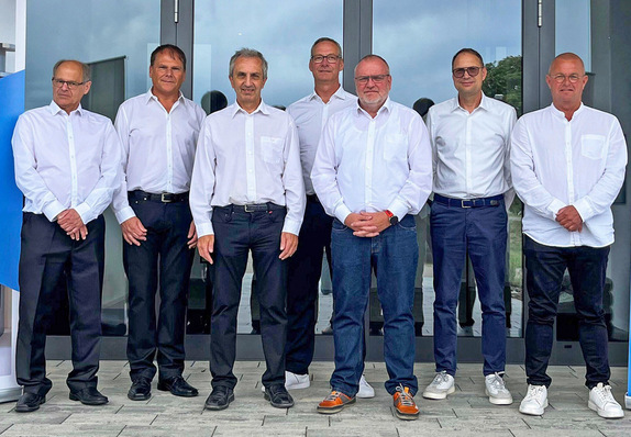 Oppold Vertriebsteam bei der Festlegung der Vertriebsstrategie mit Geschäftsführer Herrn Christian Schulz 3 v.l.