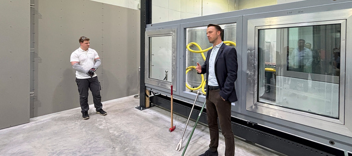 Im neuen Kompetenzzentrum von Sälzer  sind Schulungsräume und Testzentrum für hochsichere Fenster, Türen und Fassaden zusammengefasst.