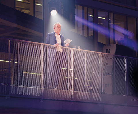 Sobinco-Geschäftsführer Christophe Van Parys bei seiner Rede zur feierlichen Eröffnung des Sobinco Campus.