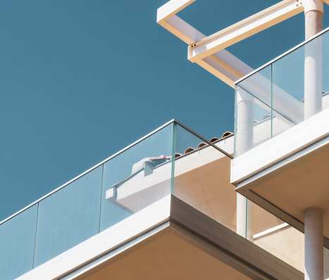 Elegeante Brüstung: Das optisch ansprechende Turboflex Geländersystem lässt sich schnell montieren.