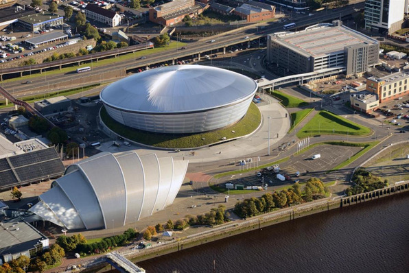 Bei der multifunktionale Veranstaltungshalle OVO Hydro kam das Kalzips Aluminium-Stehfalz-Dachsystem im Profil 65/333 für ihre ikonische Struktur in Glasgow zum Einsatz.