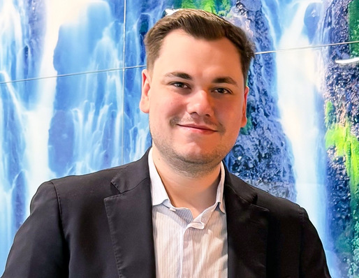 Julian Müller verstärkt jetzt die Geschäftsleitung bei BarteltGLASBerlin