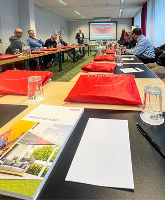 Mit 20 Teilnehmern volles Haus in Hannover.