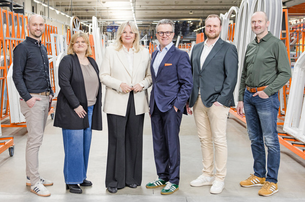Mit der Einführung der neuen Bereichsleiterstruktur setzt das Unternehmen auf klare Verantwortlichkeiten und eine starke Führung; v.l.n.r. Maik Hollweg, Manuela Pieniak, Judith Pennekamp, Stefan Schwanekamp, Daniel Lechtenberg, Martin Willing