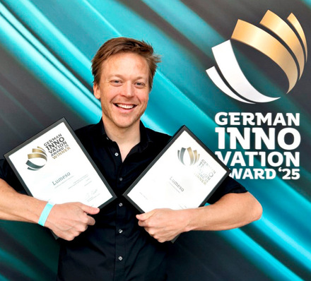 Georg Katzlinger-Söllradl mit dem German Innovation Award: Lumeso wurde doppellt mit „Excellence in B2B“ und „Transformative Solutions“ prämiert.
