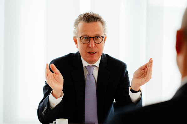 Dr. Constantin Greiner von der Munich Strategy.