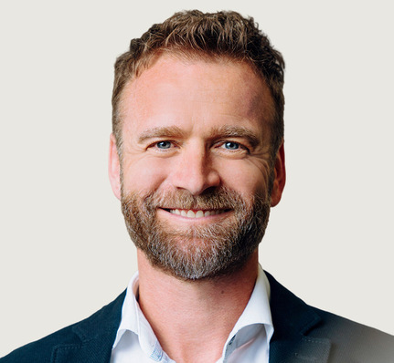 Stefan Holtgreife ist Geschäftsführer bei Solarlux