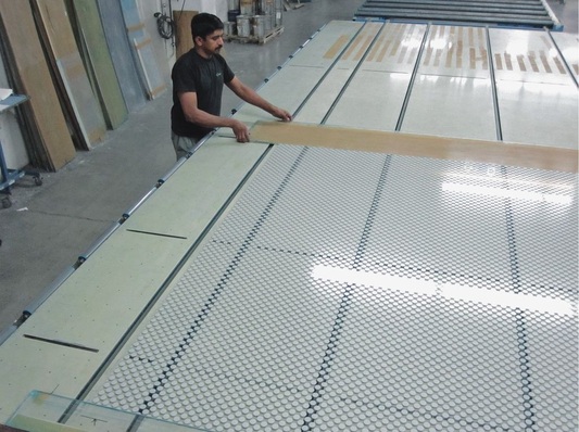 Die Stärke bei den SonderproduktenBGT fertigt Großformate, z.B. beim Glassiebdruck