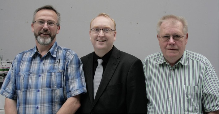 Zufrieden mit dem neuen Standort (v.l.): Vertriebsleiter Hinrich Brauer, Geschäftsführer Ralf Schmidt und Firmengründer Diedrich Schilling.