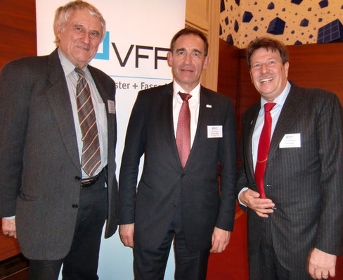 Foto 1: Referenten des Parlamentarischen Abends (v.l.): Professor Rolf Kreibich, Bernhard Helbing und Ulrich Tschorn.