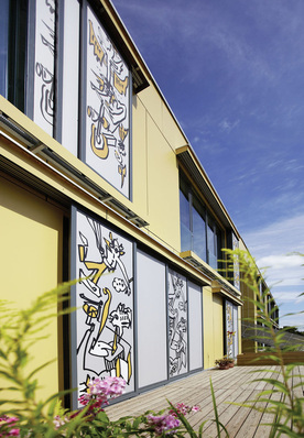 Auch textile Bespannungen können auf den Schieberahmen befestigt werden.