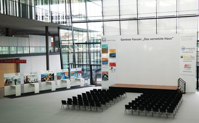 Fast fertig zeigt sich das Gentner Forum im Atrium der Messe Stuttgart