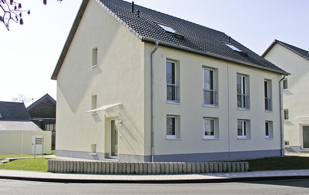 



Den „täglichen Wahnsinn“ bilden die Häuser im Sanierungsbereich ab, bei denen Fachbetriebe besonders qualifiziert sein müssen, wenn ohne Baupläne und Wissen der Hausbesitzer beraten und geplant werden muss.
