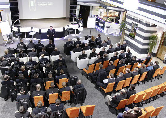 



Der jährliche Infotag informiert, erklärt und bestärkt die Unternehmenskultur.
