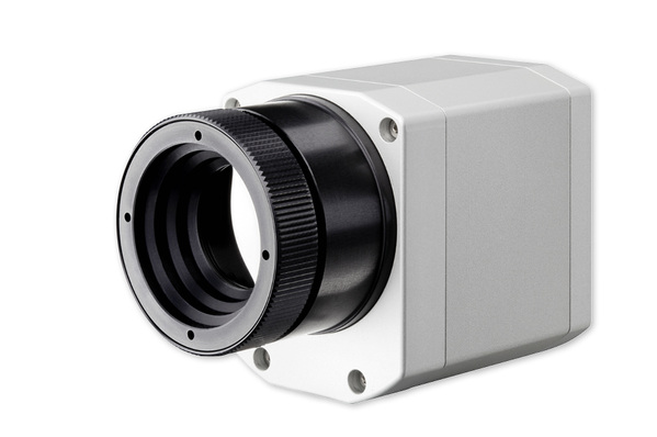 
Infrarotkameras mit maßgeschneiderten Zubehörteilen lassen sich auch in heißen Umgebungen, wie etwa im ESG-Ofen oder im Bereich des Heizofens für die VSG-Fertigung, effizient einsetzen.
