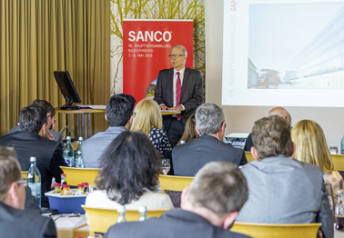 



Bruno Gygax (Glas Trösch) berichtet über die Situation am Glasmarkt.
