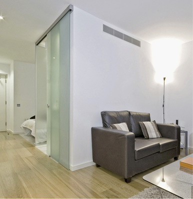 



Ein elegantes, leicht zu montierendes Glas-Schiebetürsystem bringt C.R. Laurence mit Compact-X auf den Markt. 
