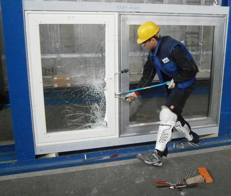 METAS Fenster im Test