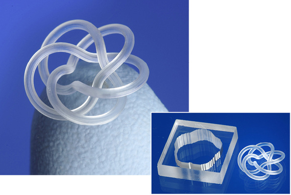 
Mit einem neuen Verfahren ist es möglich, komplexe 3D-Strukturen aus Glaswerkstoffen zu erstellen. 
