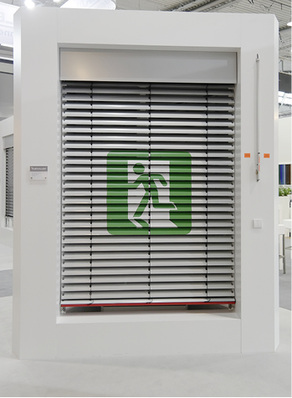 



Notraffstoren werden von mehreren Herstellern angeboten. Wichtig ist der Akkupack, damit auch bei Stromausfall der Behang hochgefahren werden kann. 
