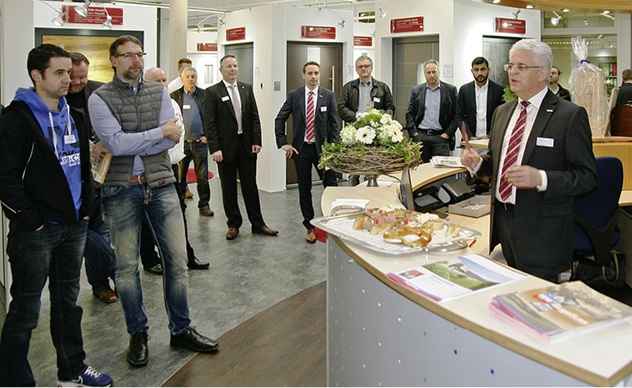 



Anton Gugelfuß eröffnet die Hausmesse
