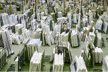 



Ein Blick in die Kommissionierhalle bei Drutex
