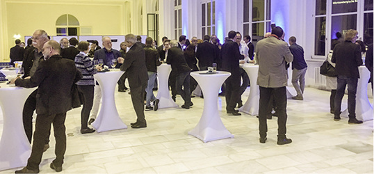 
Keine Produkte, sondern das Netzwerken stand im Vordergrund der Veranstaltung.



