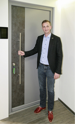 



Die Tür mit der kratzfesten Keramikplatte kommt laut Thomas Reinhard im Markt gut an.
