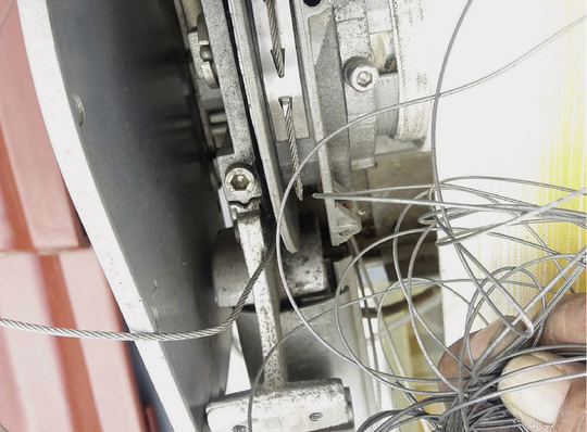 



Welcher Markisentyp: Drahtseil oder Band?, lautet immer wieder die Frage bei der Ersatzteilbeschaffung. Besonders schwierig wird es dann, wenn schon ein anderer Fachbetrieb eine Reparatur durchgeführt hat.
