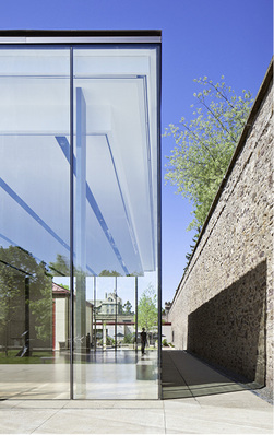 
Gläser im XXL-Format bis zu 18 × 3,21 m bieten ab sofort die Partner Saint-Gobain und Thiele Glas an.



