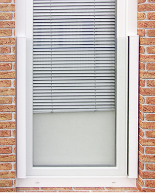 



Mit ewisa | easy window safe kommt eine neue Absturzsicherung für französische Balkone auf den Markt, die ohne einen Handlauf auskommt.
