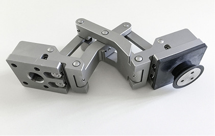 



Der neue Heavy-Duty-Beschlag versioX von Sehner verfügt in seiner stärksten Version über eine Tragkraft von bis zu 600 kg.
