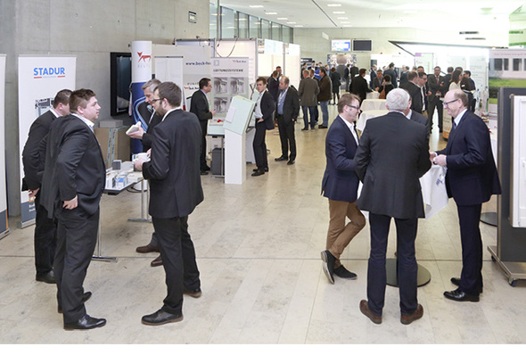 



Die Ausstellung im Foyer bildete für die Teilnehmer des letzten Partnertages eine gute Grundlage für interessante Gespräche vor, während und nach der Tagung.

