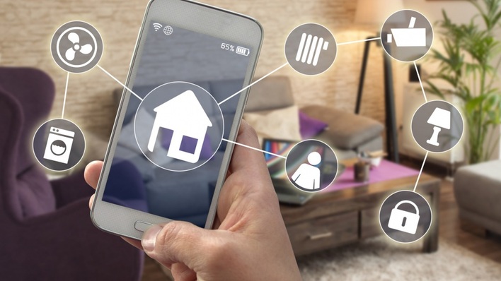 Jeder 4. Bauherr würde für smarte Haustechnik mehr als 5.000 Euro ausgeben.