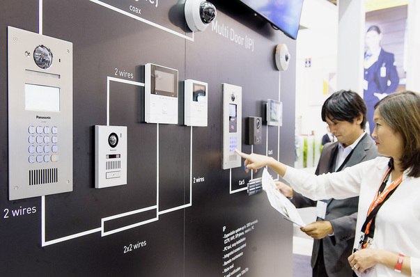 Nicht nur die Welt wird immer digitaler, auch die Security Essen räumt diesem Themenbereich immer mehr Platz ein.